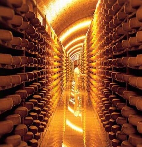 © Caves d'affinage du comté au Fort des Rousses - Fort des Rousses